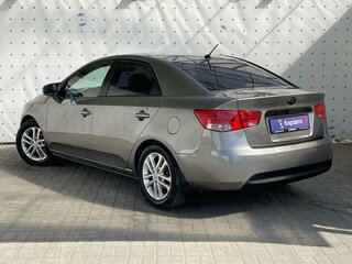 2012 Kia Cerato 6-speed II, серебристый, 820000 рублей, вид 5