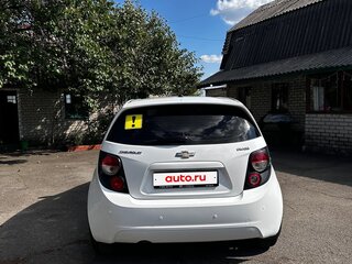 2014 Chevrolet Aveo II, белый, 820000 рублей, вид 4