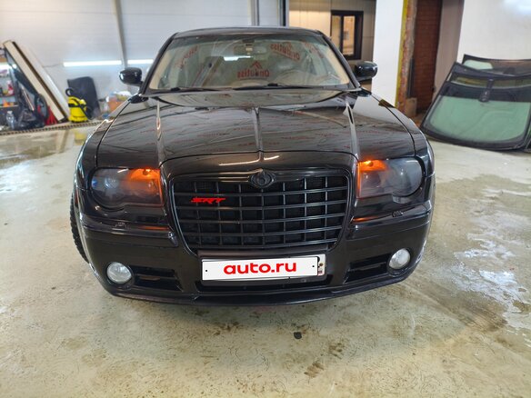 2004 Chrysler 300C I, чёрный, 2500000 рублей - вид 4