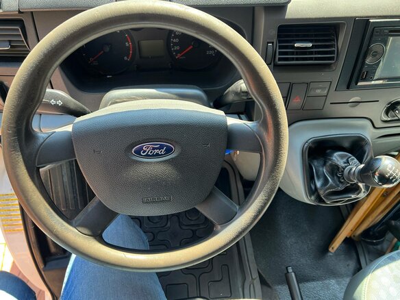 2011 Ford Transit, белый, 1800000 рублей - вид 4