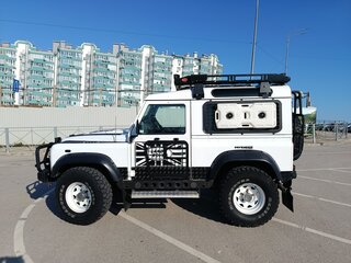 2012 Land Rover Defender 90 I Рестайлинг, белый, 2900000 рублей, вид 4