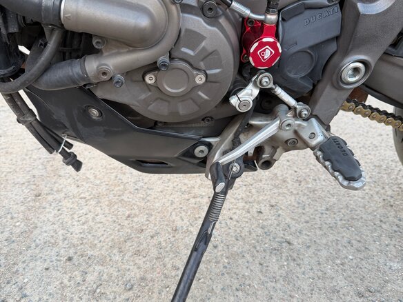 2016 Ducati Multistrada 1200, красный, 1000000 рублей - вид 4