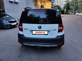 2012 Skoda Yeti I, белый, 750000 рублей, вид 3