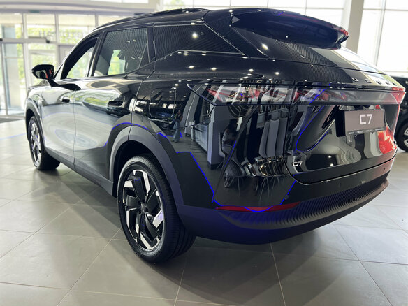 2026 Omoda C7, чёрный, 3499000 рублей - вид 4