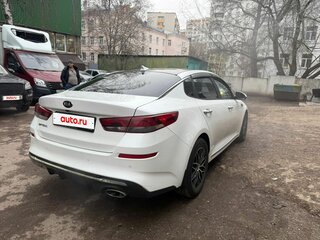 2019 Kia Optima IV Рестайлинг, белый, 1875000 рублей, вид 5