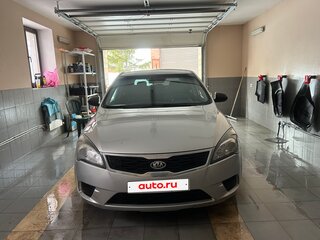 2010 Kia Ceed I Рестайлинг, серебристый, 470000 рублей, вид 2
