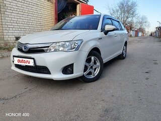 2014 Toyota Corolla Fielder XI (E160, E170, E180), белый, 950000 рублей, вид 1