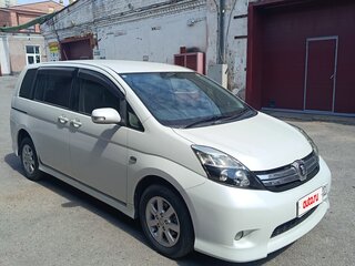 2013 Toyota ISis I Рестайлинг, белый, 1250000 рублей, вид 3