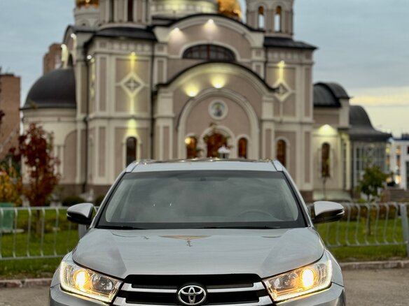 2016 Toyota Highlander III (XU50), серый, 2690000 рублей - вид 1