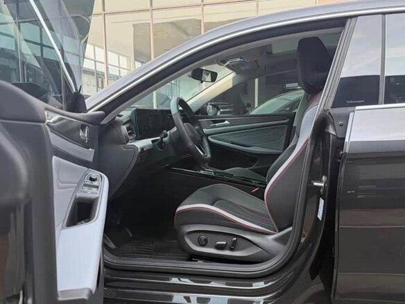2023 Volkswagen Lamando L II, чёрный, 1745000 рублей - вид 6