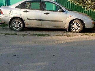2001 Ford Focus I Рестайлинг, серебристый, 200000 рублей, вид 2