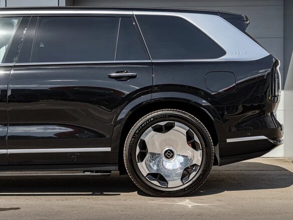 2025 Zeekr 9X 70 kWh, чёрный, 13490000 рублей - вид 6
