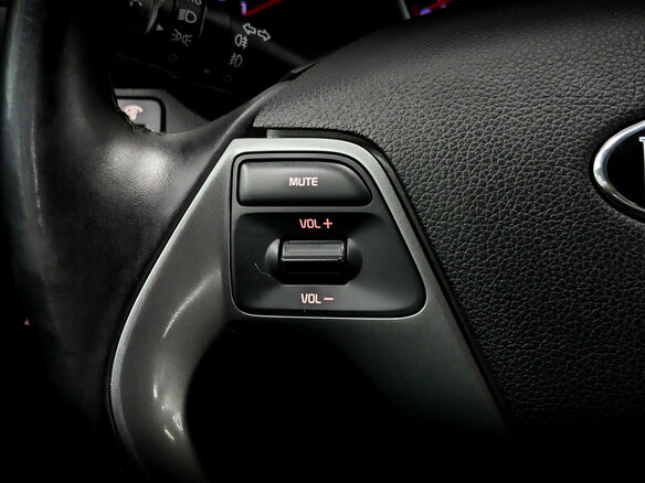 2017 Kia Rio III Рестайлинг, серебристый, 1165000 рублей - вид 24