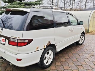 2001 Toyota Estima II, белый, 590000 рублей, вид 4