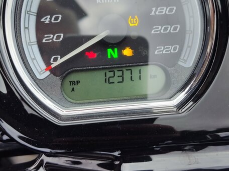 2019 Harley-Davidson Road Glide, чёрный, 1900000 рублей, вид 2