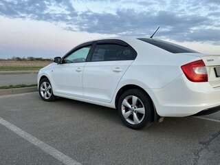 2014 Skoda Rapid I, белый, 1290000 рублей, вид 4