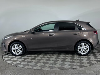 2019 Kia Ceed III, коричневый, 1720000 рублей, вид 5