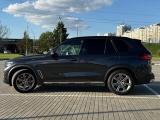 2021 BMW X5 30d IV (G05/G18), серый, 5500000 рублей, вид 4