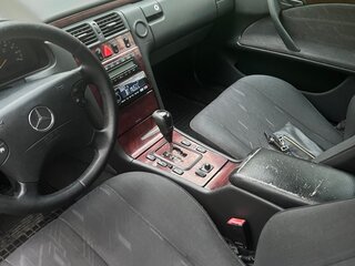 2001 Mercedes-Benz E-Класс 240 II (W210, S210) Рестайлинг, серебристый, 390000 рублей, вид 5