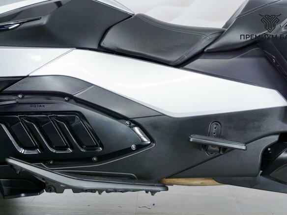 2022 BRP Can-Am Spyder, серебристый, 2299000 рублей - вид 12