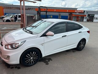 2014 Hyundai Solaris I, белый, 780000 рублей, вид 3