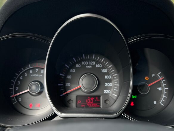 2014 Kia Rio 4-speed III, белый - вид 9