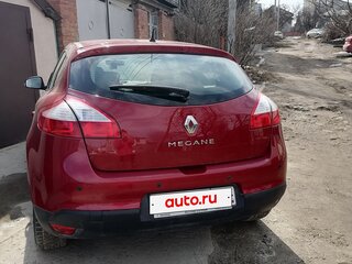 2013 Renault Megane III Рестайлинг, красный, 730000 рублей, вид 5