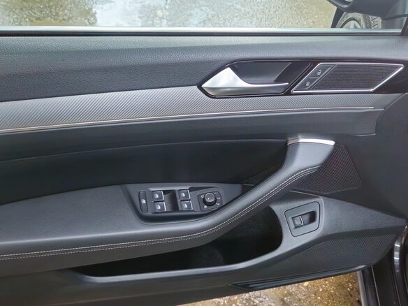 2018 Volkswagen Passat DSG7 B8, серый, 2400000 рублей - вид 9
