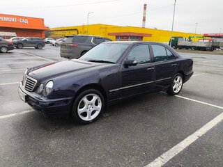 1999 Mercedes-Benz E-Класс 320 II (W210, S210) Рестайлинг, синий, 600000 рублей, вид 2