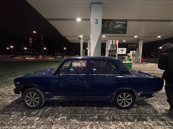 2007 Lada (ВАЗ) 21053-20, синий, 120000 рублей - вид 3