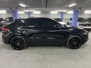2022 Porsche Cayenne Coupé III, чёрный, 10250000 рублей, вид 4