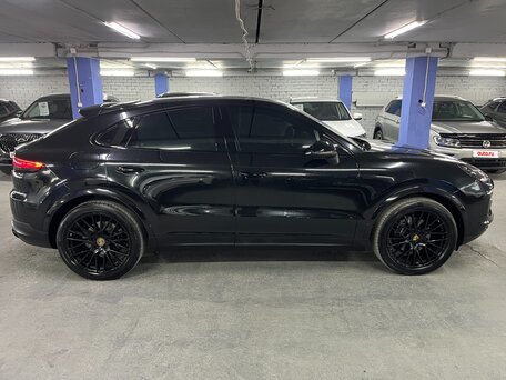 2022 Porsche Cayenne Coupé III, чёрный, 10250000 рублей, вид 4
