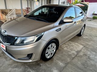 2014 Kia Rio III, бежевый, 930000 рублей, вид 1