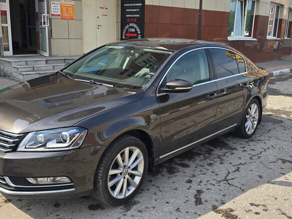 2012 Volkswagen Passat B7, коричневый, 990000 рублей