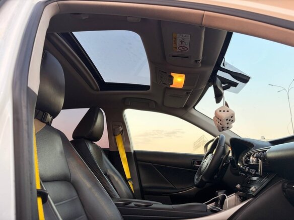2013 Lexus IS 250 III, белый - вид 9