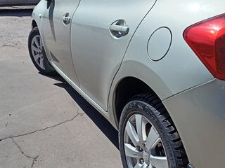 2008 Toyota Auris I, серебристый, 610000 рублей, вид 5