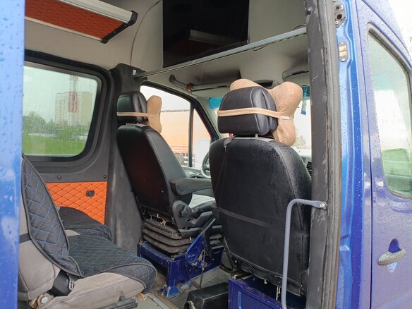 2010 Volkswagen Crafter, синий, 1900000 рублей - вид 13