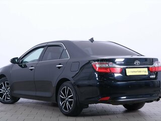 2017 Toyota Camry VII (XV50) Рестайлинг 2, чёрный, 2399000 рублей, вид 4