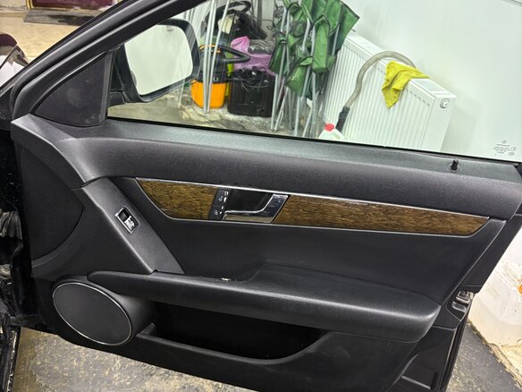 2008 Mercedes-Benz C-Класс 230 III (W204), чёрный, 600000 рублей - вид 8