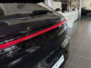 2024 Porsche Cayenne GTS III Рестайлинг, чёрный, 22300000 рублей, вид 5