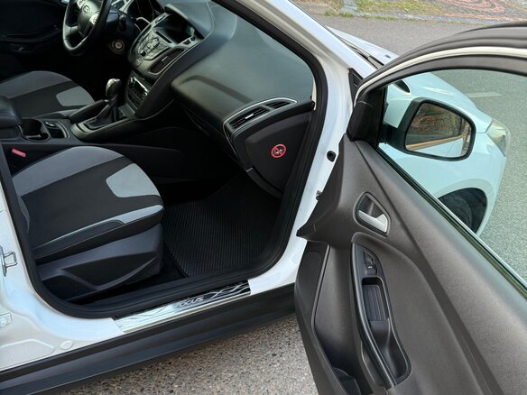 2014 Ford Focus III, белый, 890000 рублей - вид 10