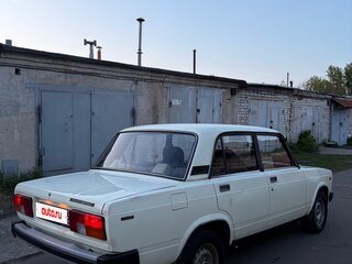 1998 Lada (ВАЗ) 2105, белый, 290000 рублей, вид 4