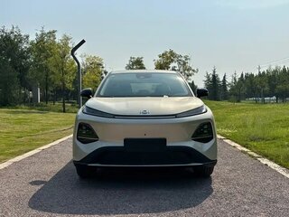 2026 Changan Qiyuan Q05 40.3 kWh II, серебристый, 2317007 рублей, вид 2