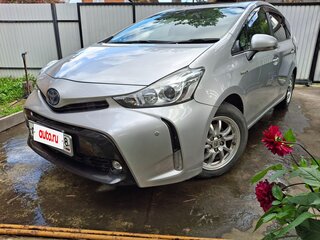 2019 Toyota Prius Alpha I (ZVW40/41) Рестайлинг, серебристый, 1900000 рублей, вид 1