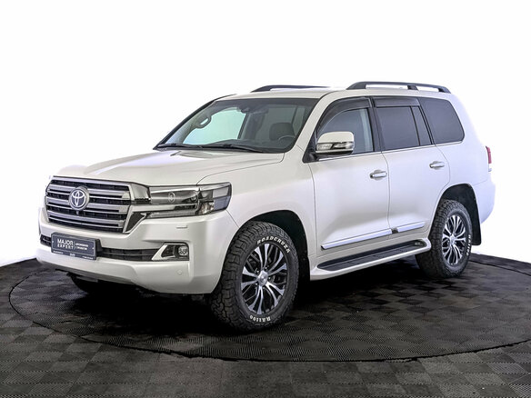2016 Toyota Land Cruiser 200 Series Рестайлинг 2, белый