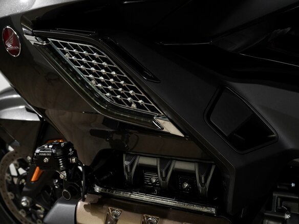 2024 Honda GL 1800 Gold Wing, чёрный, 2850000 рублей - вид 15