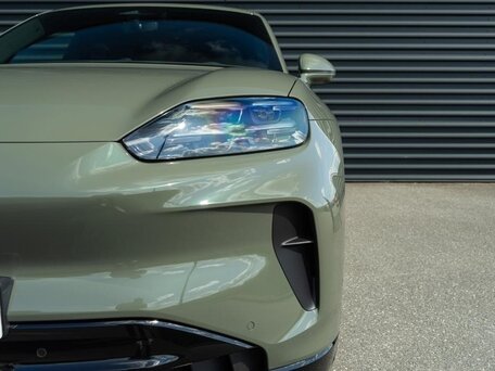 2026 Porsche Cayenne Coupé Electric IV, зелёный, 21330000 рублей, вид 4