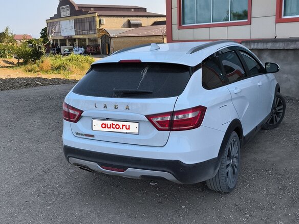 2019 Lada (ВАЗ) Vesta SW Cross I, белый, 930000 рублей - вид 3
