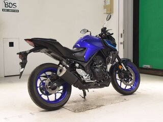 2025 Yamaha MT-03, синий, 600000 рублей, вид 5