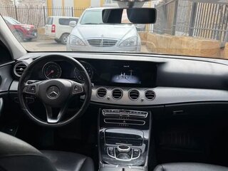 2017 Mercedes-Benz E-Класс 200 V (W213, S213, C238), чёрный, 2100000 рублей, вид 5